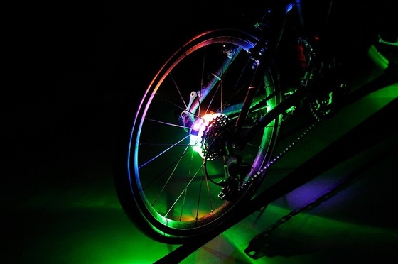 3 luci programmabili della ruota della bici della batteria R44 9.5x1.8cm